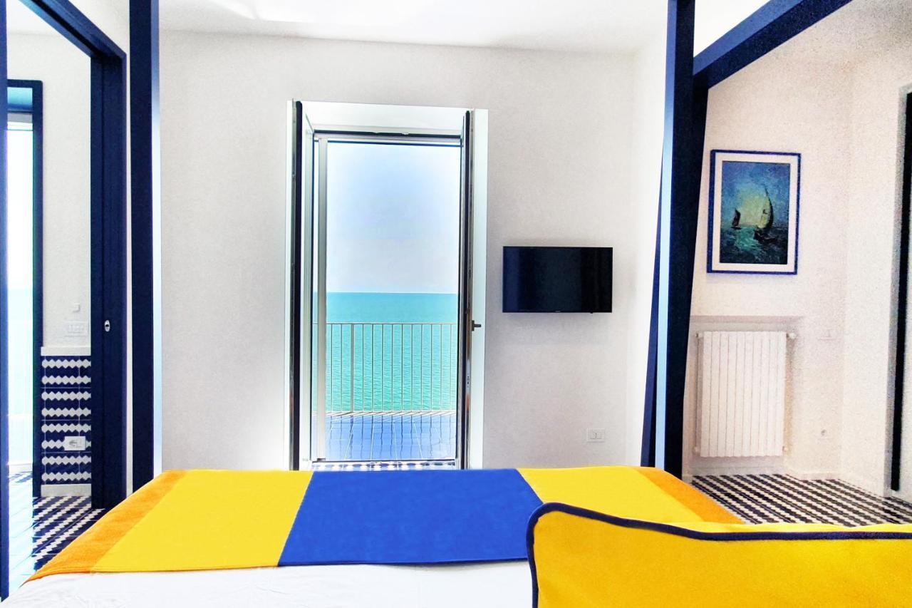 Villa Nel Blu Dipinto Di Blu *